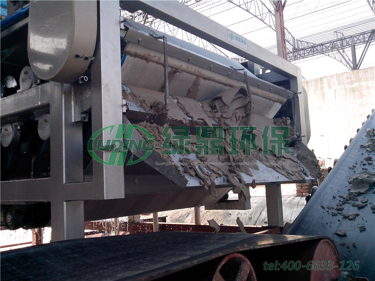 聚丙烯酰胺帶式壓濾機處理肇慶陶瓷廠泥漿案例 2